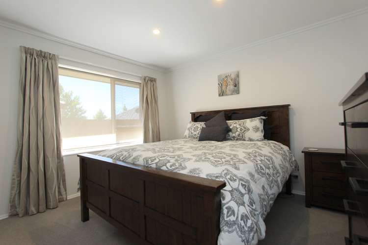 8 Rifle Range Place Witherlea_13