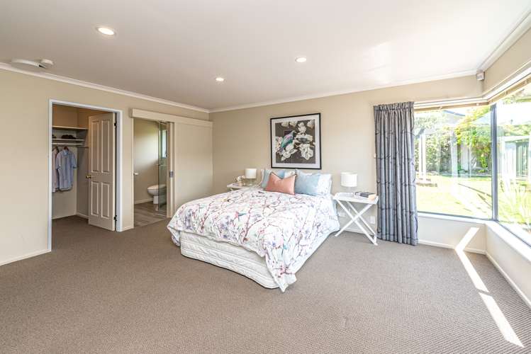 12 Norfolk Drive Otamatea_14