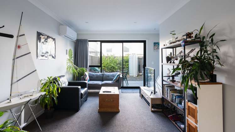 65 Glidepath Road Hobsonville_13