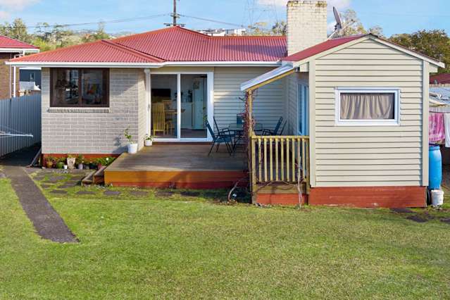 4 Falkirk Street Blockhouse Bay_1