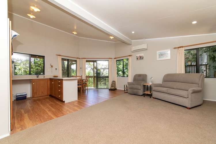 197 Victory Road Laingholm_3