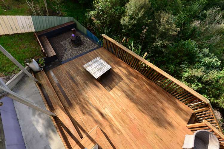 2 Point Street Raglan_16