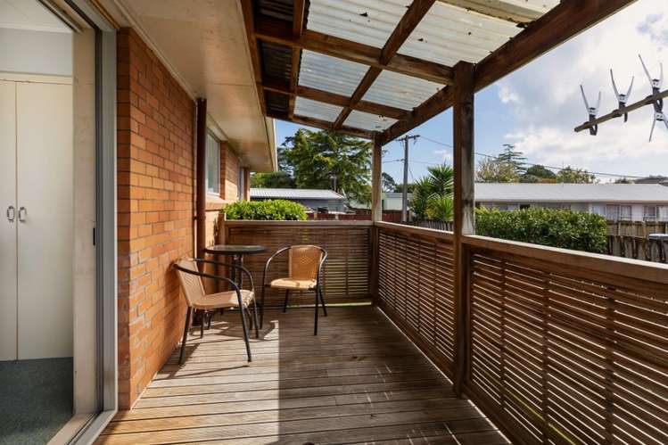 2/185 Henderson Valley Road Henderson_7