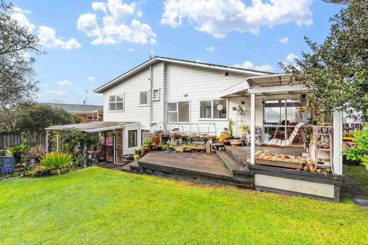 3 Towra Place Botany Downs_17