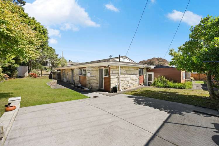348 Cobham Drive Hillcrest_11