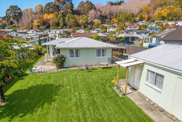 36 Churchill Avenue_0