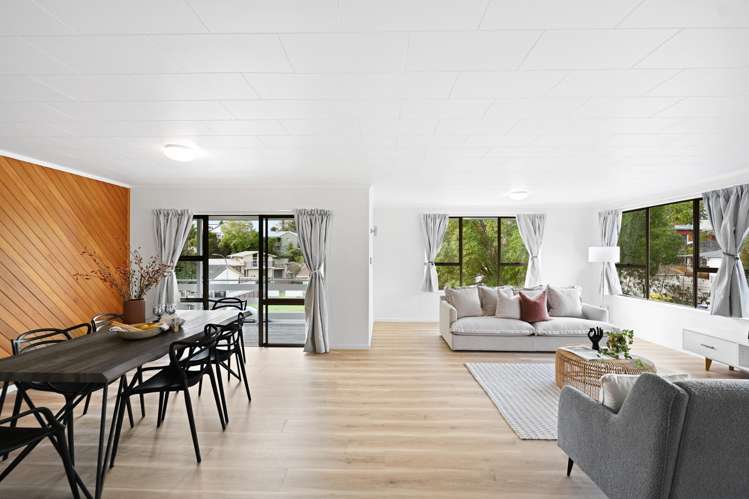 42 Hazelwood Avenue Dinsdale_1