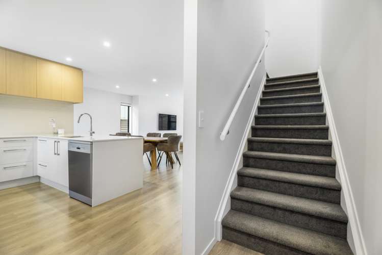 10 Orca Drive Stanmore Bay_8