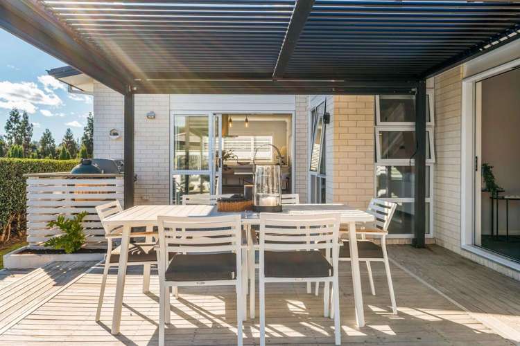 14 Te Otinga Place Pyes Pa_18