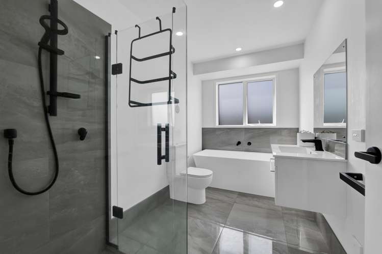 42 County Drive Hawera_16