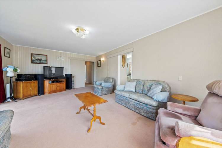 112 Racecourse Road Waiuku_12