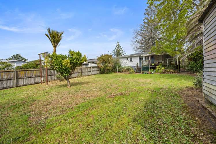 36 Lowtherhurst Road Massey_15