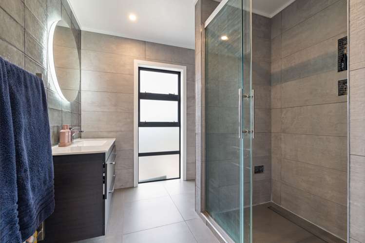 107 Cashmere Drive Fitzherbert_5