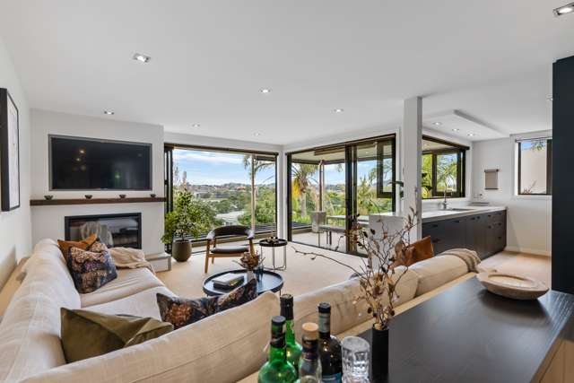 2/18 Tuhaere Street Orakei_1