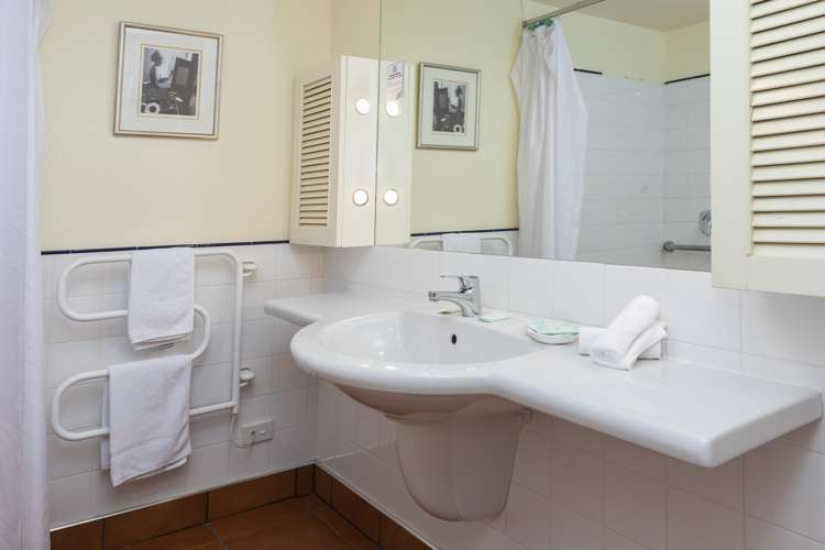 85e Beach Road Akaroa_19