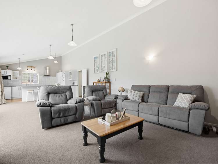 18 Westbrook Place Pomare_11