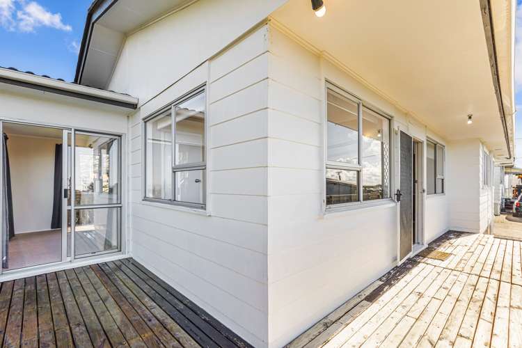 2/47 Royal Road Massey_18