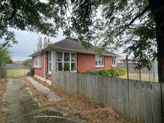 68 Carisbrooke Street Aranui_1