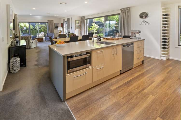 6 Istana Place Britannia Heights_3