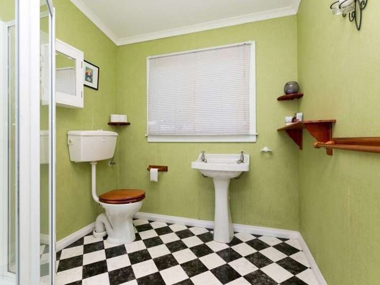 1245 Upland Road Egmont Village_27