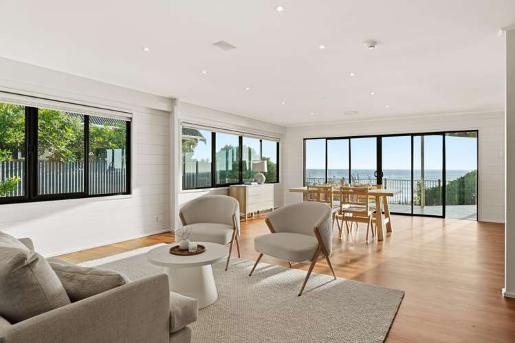 2A Lloyd George Road Wainui_8