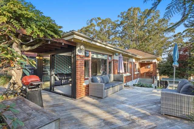 Secluded Brick Haven - Endless Possibilities Await