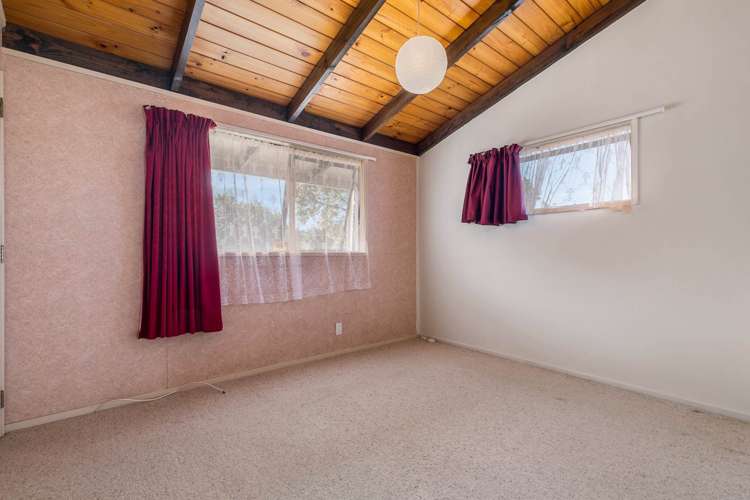 2 Helicon Place Totara Vale_4