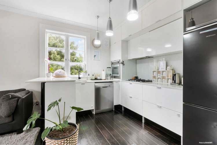 9 Pine Avenue Henderson_6