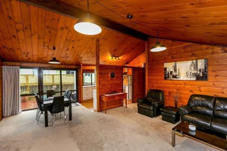 15 Hickford Place 10846_5
