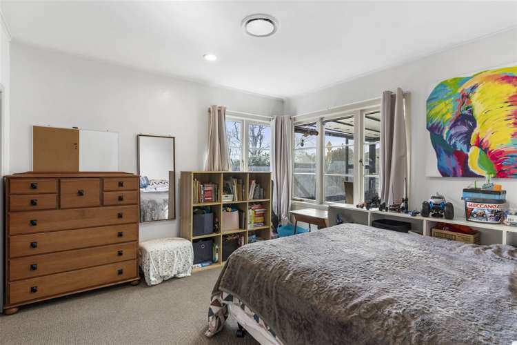 8 Strid Road Te Atatu South_6