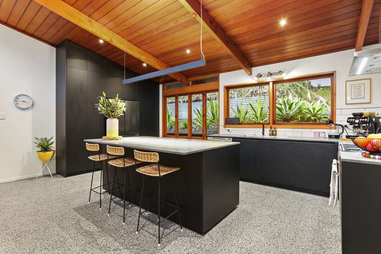 164 Konini Road Titirangi_10