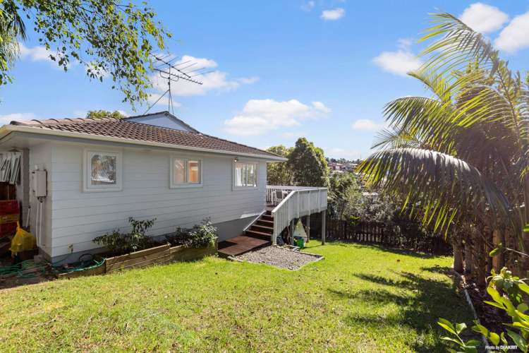 14 Theban Place Totara Vale_1