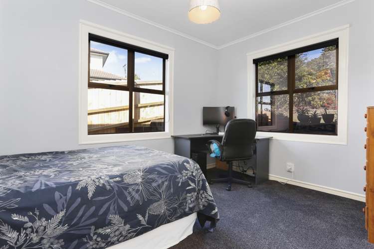 165 Glengarry Road Glen Eden_12