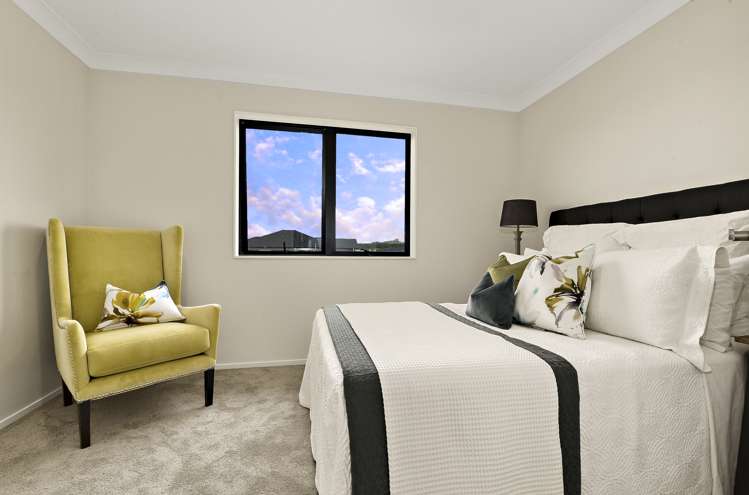 2 Eastfield Avenue Flat Bush_19