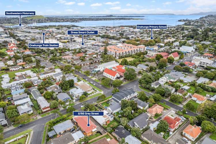 2/92 Grey Street Onehunga_13