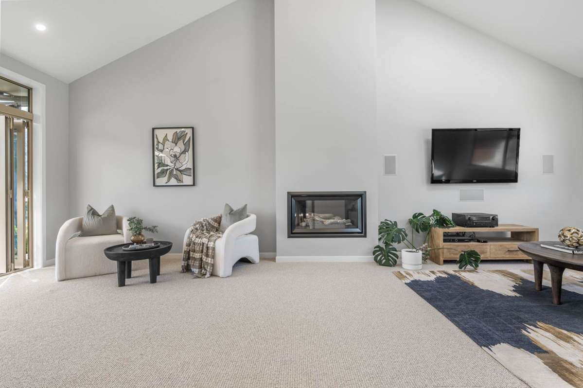 62 Medhurst Road North_5