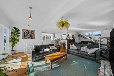592 Mount Albert Road_3