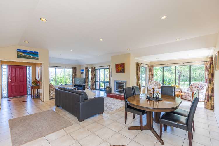 121 Mount View Road Bastia Hill_3