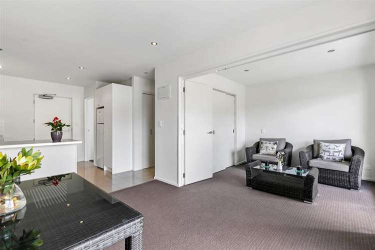 C11/71 Spencer Road Oteha_4