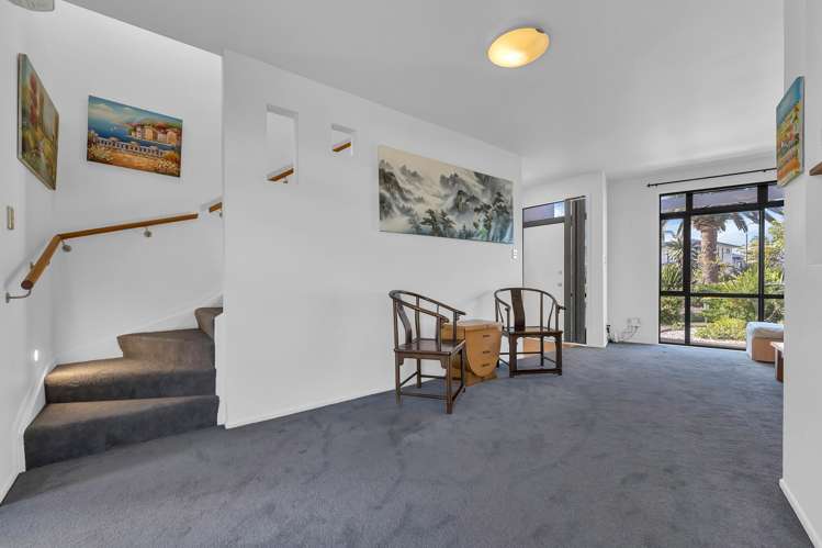 4/2 Armoy Drive East Tamaki_7