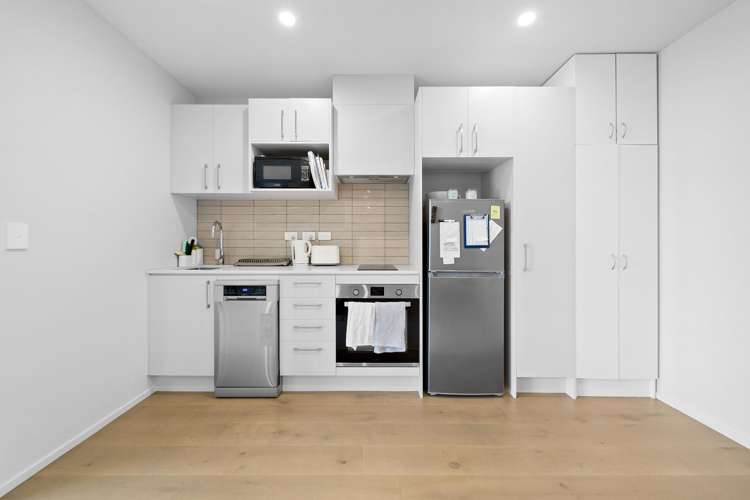 402/18 Mountain Ash Drive Frankton_10