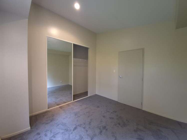 12/85 Portage Road New Lynn_7