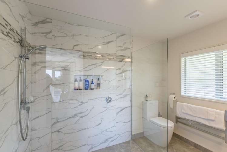 13 Morepork Drive Waikanae_11