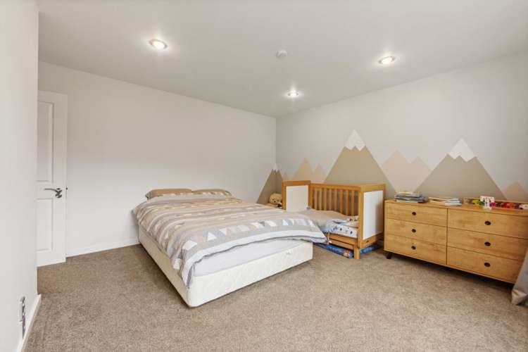 8 Emerald Lane Cashmere_6