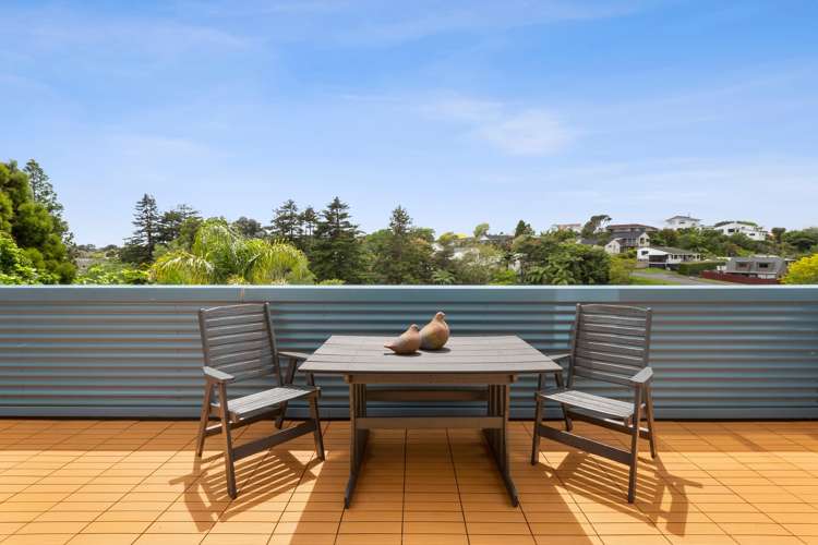 10 Caledonia Place Highlands Park_12