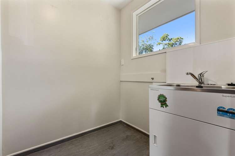 21 Keighleys Road Bromley_14