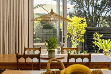 24A Surville Place_3