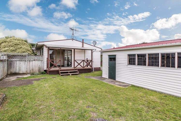 44 Parakai Street Paraparaumu_13