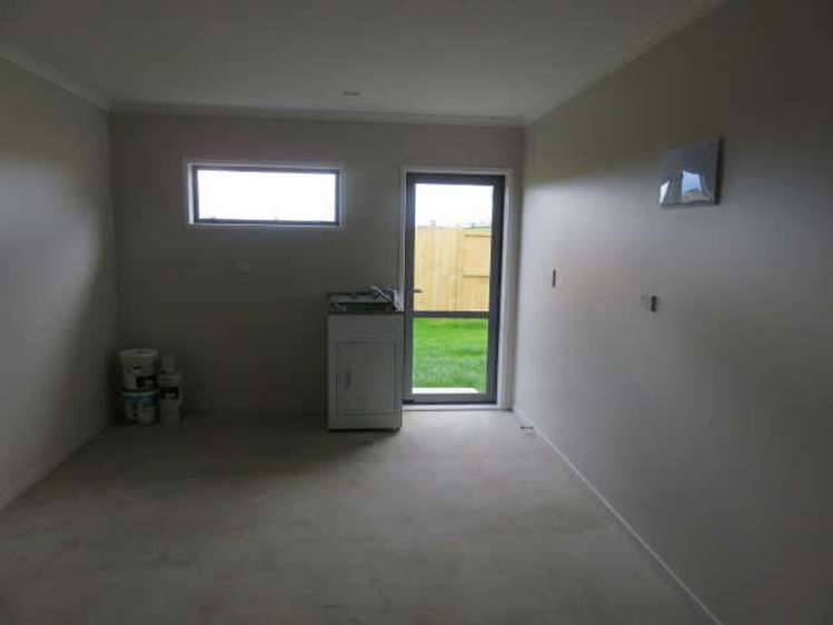 13/11 Errol Close Burbush_13