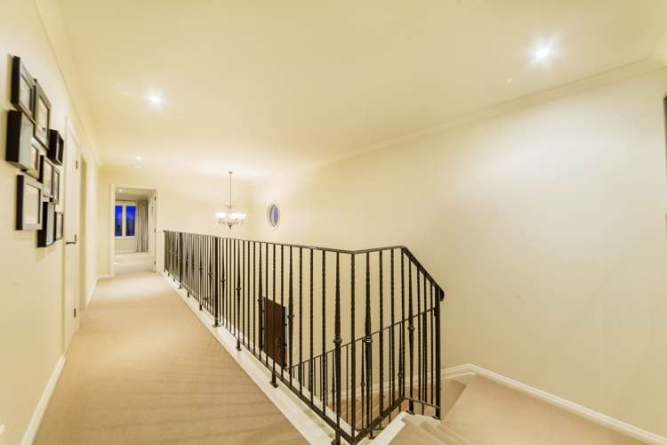 17 Kenley Heights Flat Bush_9